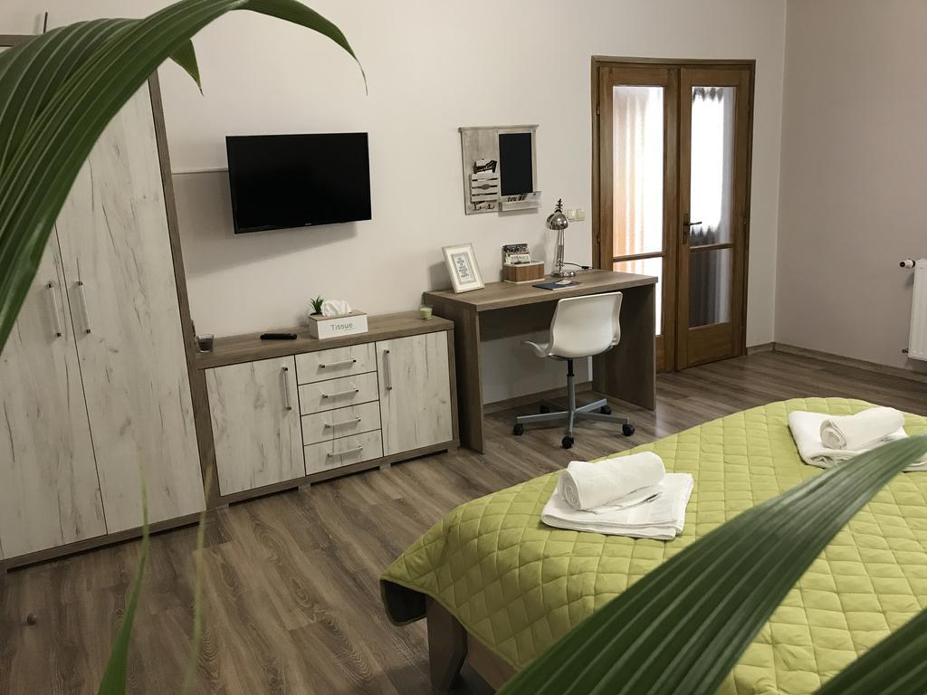 Origo Vendégház Sárospatak Exterior foto